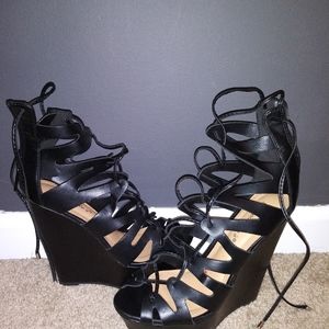 Wedge heels